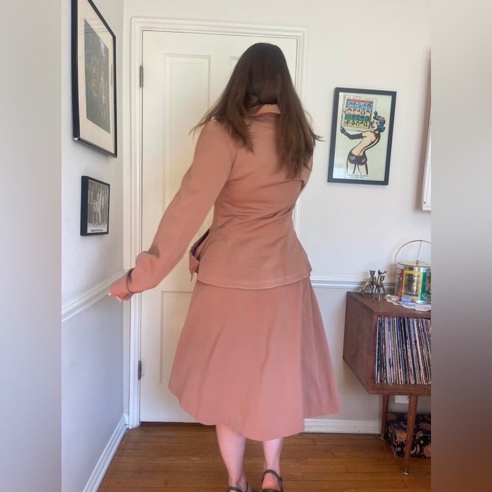 30s Vintage Brown Gabardine Skirt Suit - Picture 5 of 13